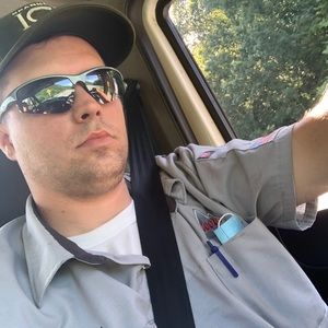 Meet your Posher, Thomas